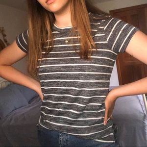 Gray Striped Tee🐚🦍